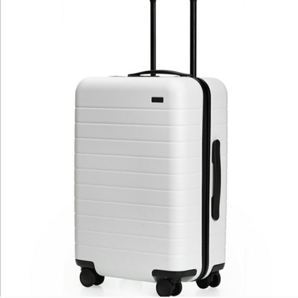 *NEW* Away Bigger Carry On With Battery In White